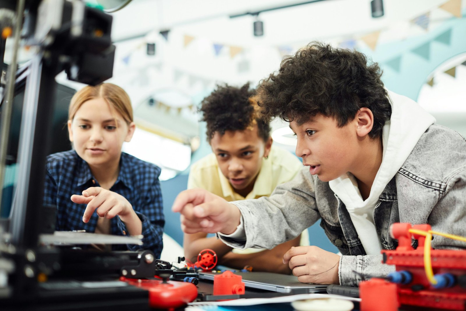 Three starters focused on a 3D printer